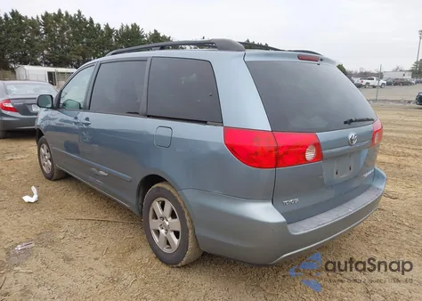2010 Toyota Sienna Le from USA, damaged, VIN 5TDKK4CC7AS305851